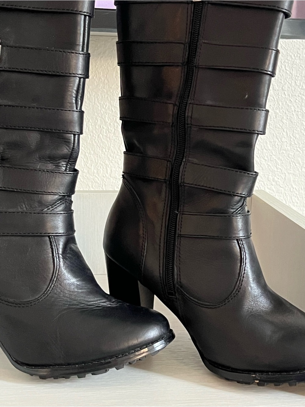 Harley-Davidson Black Leather Mid-Calf Heeled Boots with Buckle Straps - Picture 3 of 4